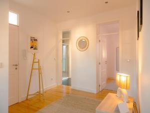 Stylish 2BR Castle View - Central | By Airnest