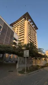 Penta Square Executive Apartments with City View - DHA Lahore - 拉合尔