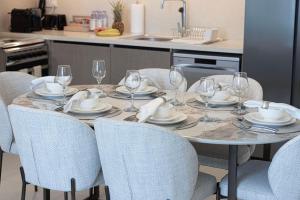 Mahogany 7 - 2BR 6PAX - Walk to Burj & Dubai Mall