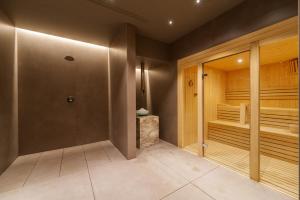 Benalus 4-Bedroom Duplex in Golden Mile