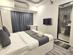 Astha Kandivali Service Apartment