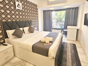 Astha Kandivali Service Apartment