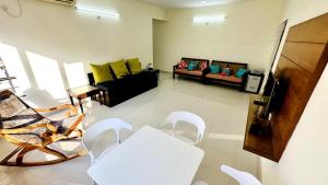 Serene Stays - 1 BHK 5 mins walk to the beach