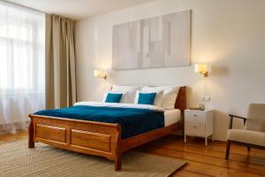 Latran House 71 by KH