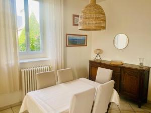 Maisons de vacances La maison du port : photos des chambres