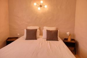 Maisons d'hotes Le Hameau Fleur de Pierres , Chambre , Gite et Table d'Hotes : photos des chambres