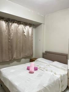 Monarch parksuites 1bedroom with free pool access