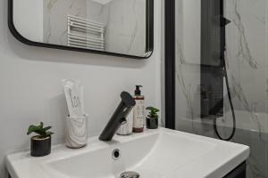 Bucharest Central Apartment