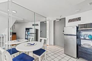 Commodore E13 Studio