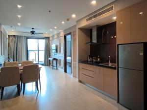 TT - Luxury Apartment with Rooftop Pool