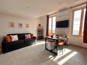 Elegant Boho Chic Flat with Sea View, few steps from Monaco and MC Beach