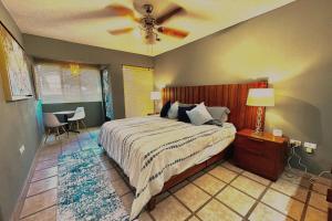 Upscale Tropical Oasis with Spectacular Views