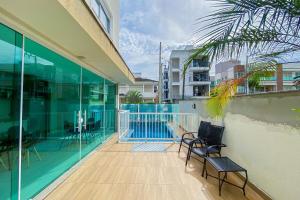 Espaçoso Apt com 3 Quartos na Praia de Palmas 0322