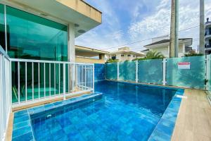 Espaçoso Apt com 3 Quartos na Praia de Palmas 0322