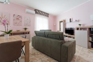 ReNa Home - Garibaldi Central Station