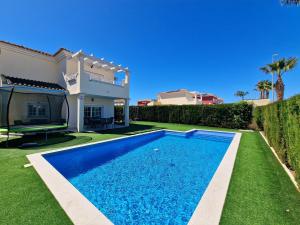 Villa Sofía - 2 bedroom villa with private pool and garden