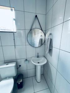 Sobrado - Espaço Amplo - Mesa de Bilhar e Ducha - Próx CT Galo, Aero Confins, Cid Admin