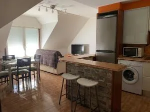 Precioso Ático en entorno rural, relax, cerca de la playa y montaña - 林皮亚斯