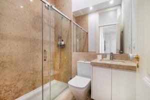 WHome Elegant Stay in Lisbons Historic Downtown