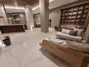 2 BR Ocean View Penthouse at Harbor 171 with Lux Amenities