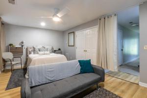 Chic Suite 25 Minutes From Midtown ATL and Airport