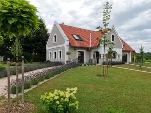 Villa Tilia Vászoly - Pécsely