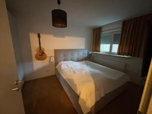 55 m2 Sunny Westend Flat