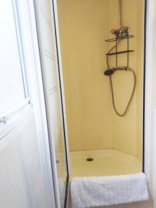 Maisons de vacances Mobile-Home tout Confort a 25min de St Etienne et Annonay : photos des chambres