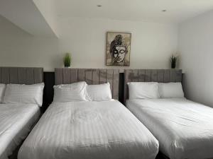Unique Mathew Street Groups Apartment