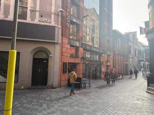 Unique Mathew Street Groups Apartment