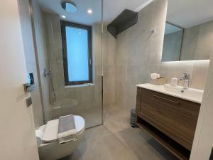 Sun and Sea Apartment - Beachfront, 2 Bedrooms with Sea View & Garden