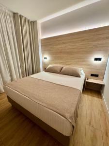 Miramar Suites
