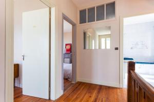 Superb beach-front family house