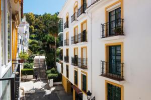 THE LIGHT CITY CENTER APARTMENT Vitamin Vacation