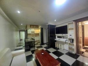 OYO 1141 Healing Condo Hotel