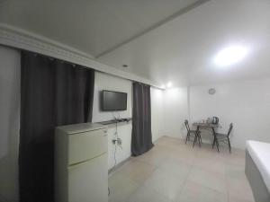 OYO 1141 Healing Condo Hotel