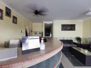 Super OYO 90086 My Seven Days Inn - 马西