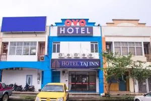 OYO 90281 Hotel Taj seksyen 13 - 莎阿南