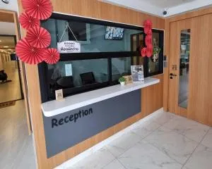 OYO 75495 Ratchadadome Hostel Bangkok - Ban Bang Toei (1)