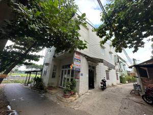 SPOT ON 1188 Motel Hoa Cam