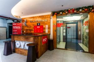 OYO 136 Regal Residences