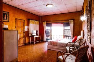 OYO 490 Chiangsan Golden Land Resort2