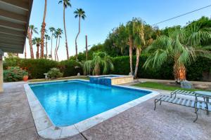 Vintage Paseo Getaway