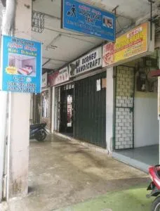 SPOT ON 90808 night Stayin2 - Sarikei