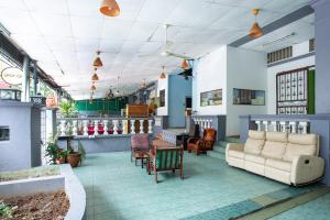 SPOT ON 90137 Casavilla Hotel Pudu