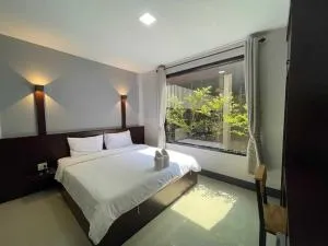 Nakarin Hotel - 乌汶