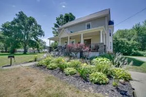 Charming Apartment On The Strip By Lake Erie! - جينيفا أن ليك