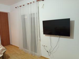 Dora and Sandy apartments 2