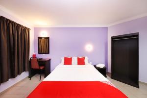 Super OYO 473 Comfort Hotel 2