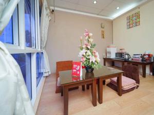 Hotel O J Stay Guesthouse